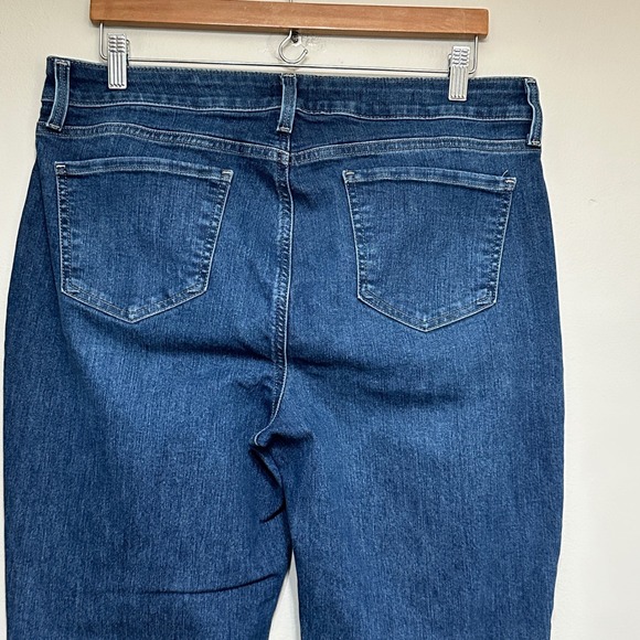 NYDJ Marilyn Straight Leg Lift Tuck Jeans Womens 14 (34x31) Medium Wash‎ Denim - Picture 6 of 13